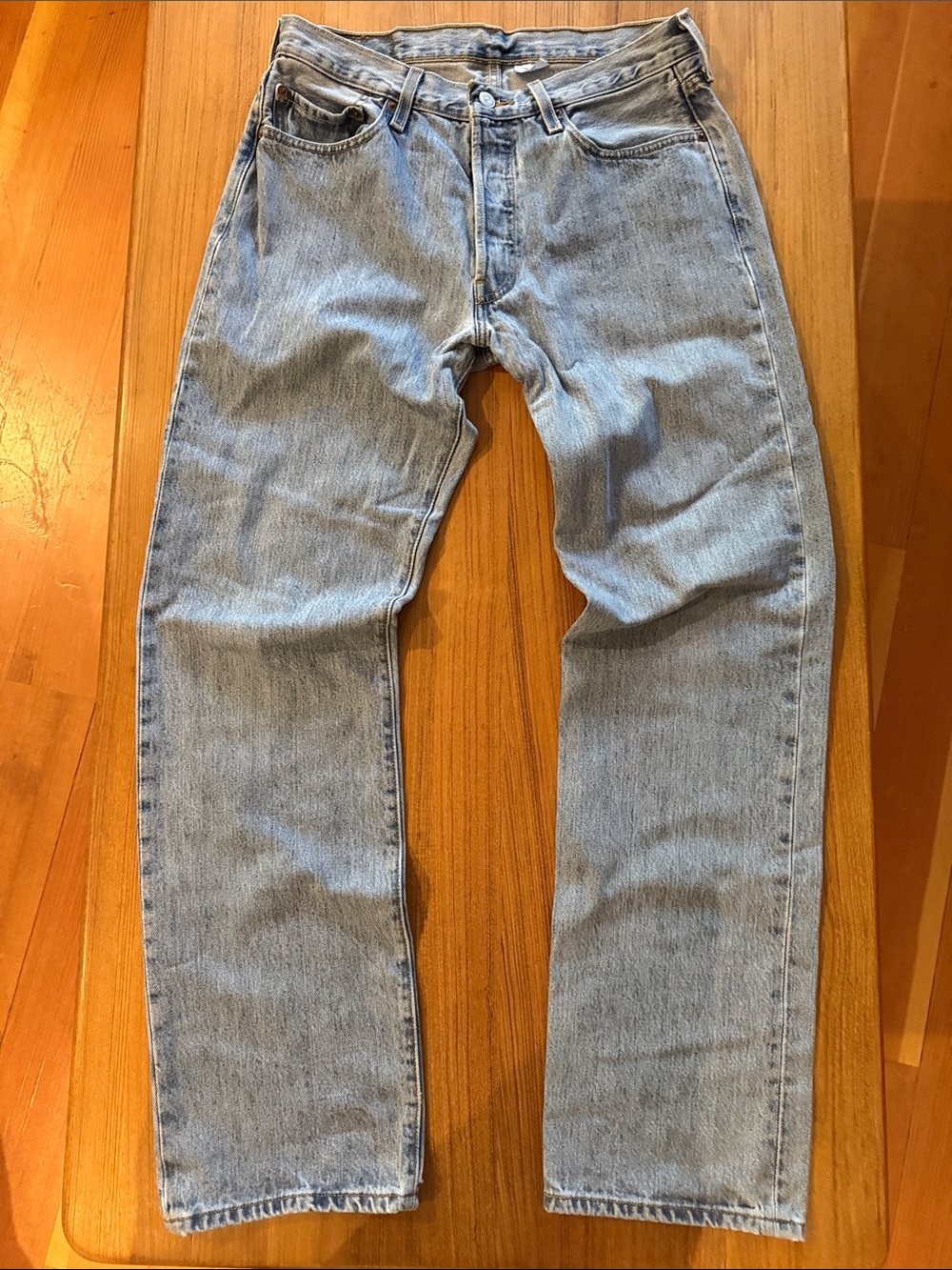 LEVI’S — Men’s Vintage Original Straight Fit 501 Jeans, size 31 waist